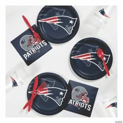 Hot Sale 🔔 NFL New England Patriots Tailgating Kit for 8 guests 🤩